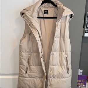 Zara Beige Sleeveless Puffer Vest